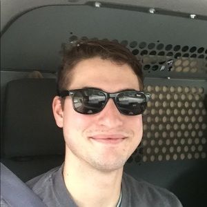 Meet your Posher, Adam